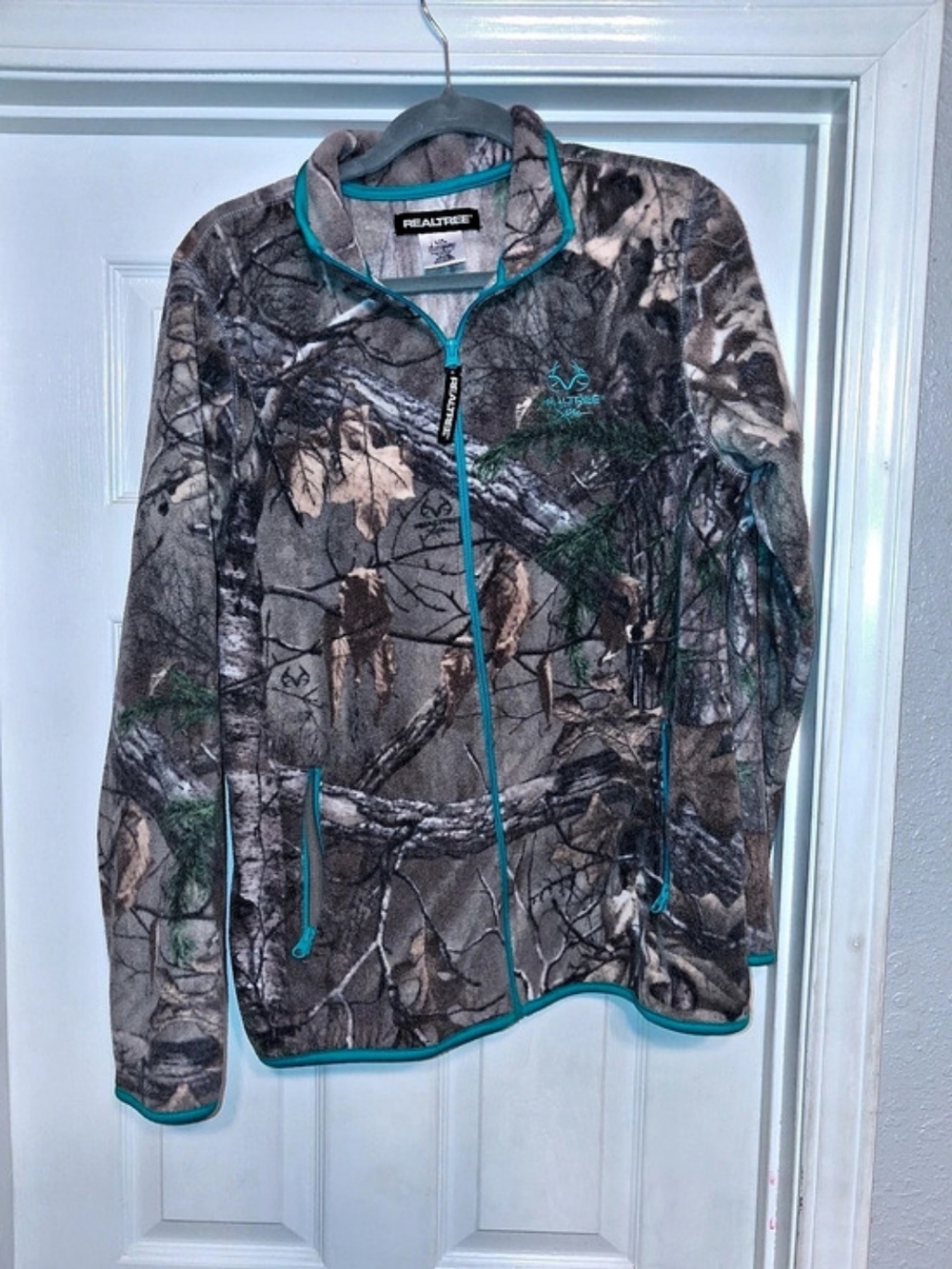 Realtree RT Xtra Camo Full-Zip Fleece Jacket with Turquoise Trim Brown & Green L